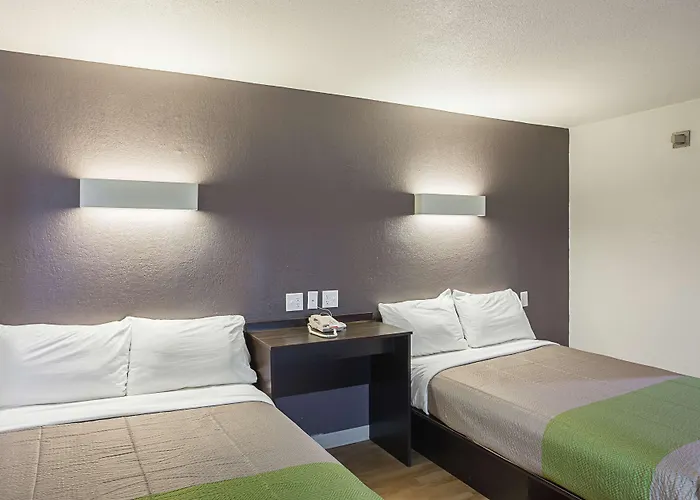 6 Forth Worth Hotel