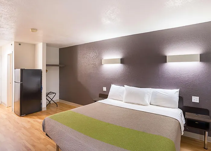 Hotel 6 Forth Worth 2*